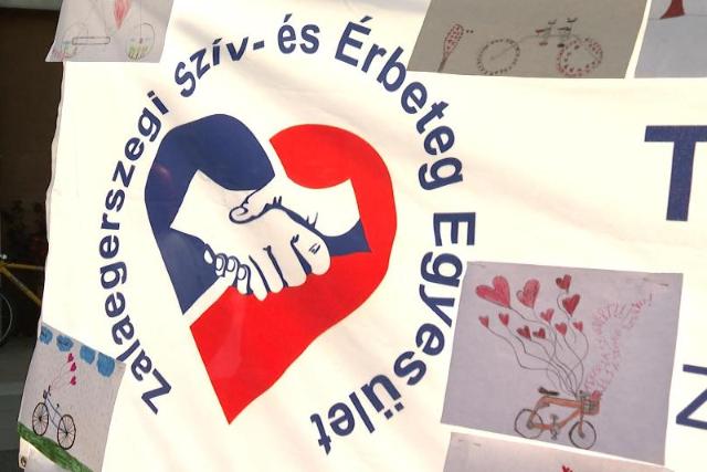 Kultur�lis elemeket is k�n�l a Zalaegerszegi Sz�v- �s �rbeteg Egyes�let janu�ri �sszej�vetele