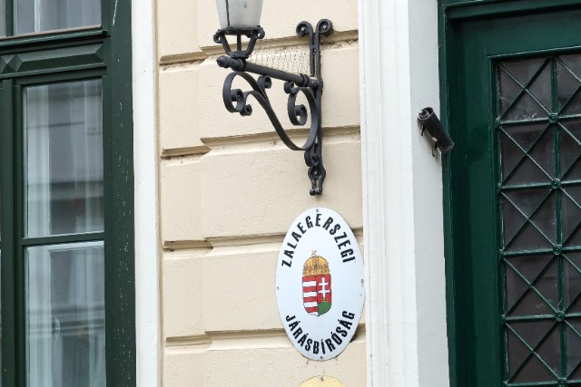 Kamu webáruházzal 185 embert vert át – ítéletet hozott a Zalaegerszegi Járásbíróság Kamu webáruházzal 185 embert vert át – ítéletet hozott a Zalaegerszegi Járásbíróság