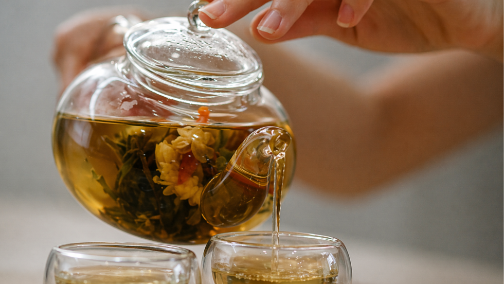 Ez a tea lenyűgöző hatással van a szervezetre, mégsem fogyasztunk belőle eleget Ez a tea lenyűgöző hatással van a szervezetre, mégsem fogyasztunk belőle eleget