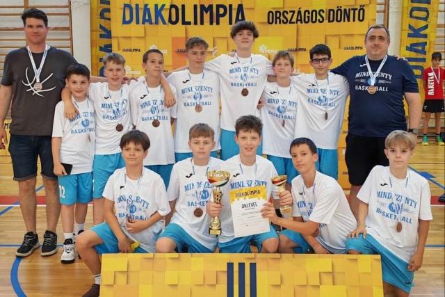 Bronz�rmes lett a Mindszenty-iskola csapata a di�kolimpia orsz�gos d�nt�j�n