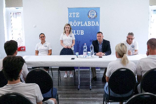 Szezonzáró családi napot tartott a ZTE RK az Alsóerdei Sport- és Élményparkban Szezonzáró családi napot tartott a ZTE RK az Alsóerdei Sport- és Élményparkban