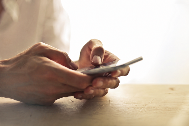 T�vol�tsa el a mobiltelefonj�r�l ezeket az alkalmaz�sokat, mert hozz�f�rnek a banki adataihoz