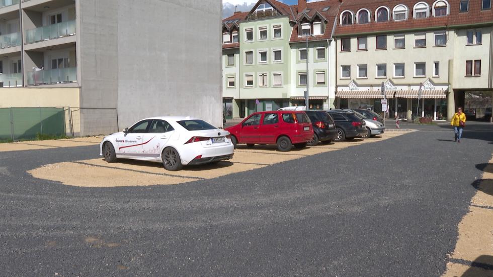 Elkszlt az ideiglenes parkol az Etvs utcban