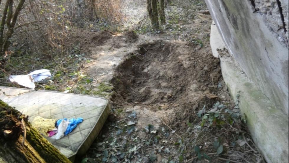 Ráugrott áldozata mellkasára a gyilkos Zalaegerszegen – befejezték a nyomozást Ráugrott áldozata mellkasára a gyilkos Zalaegerszegen – befejezték a nyomozást