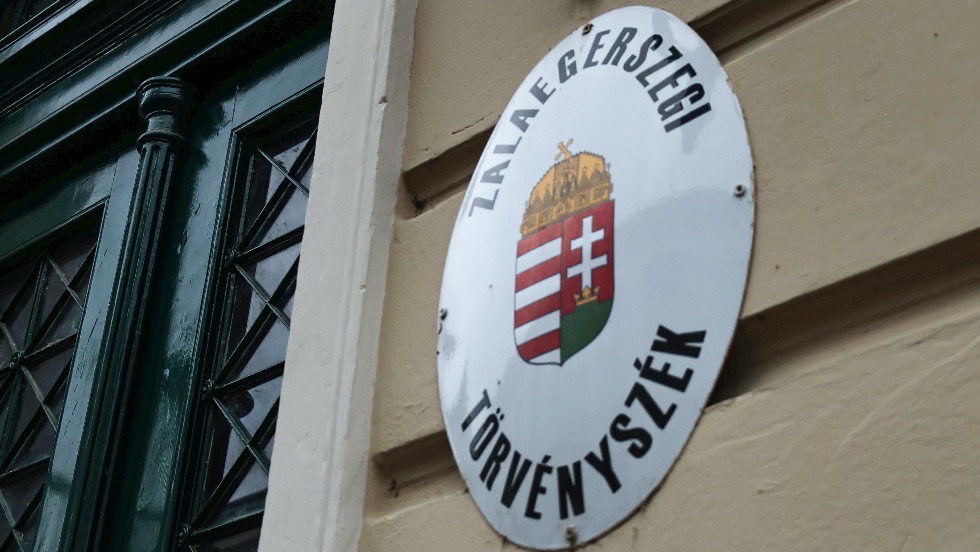 Elmeállapota miatt felmentette a Zalaegerszegi Törvényszék azt a férfit, aki majdnem megölte az élettársát Elmeállapota miatt felmentette a Zalaegerszegi Törvényszék azt a férfit, aki majdnem megölte az élettársát