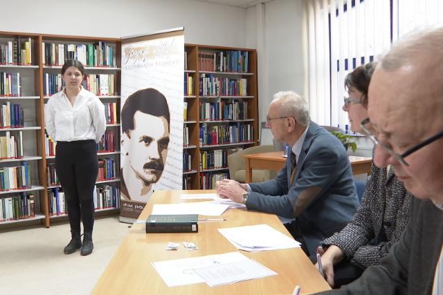 Városi versmondó verseny a névadó tiszteletére Városi versmondó verseny a névadó tiszteletére