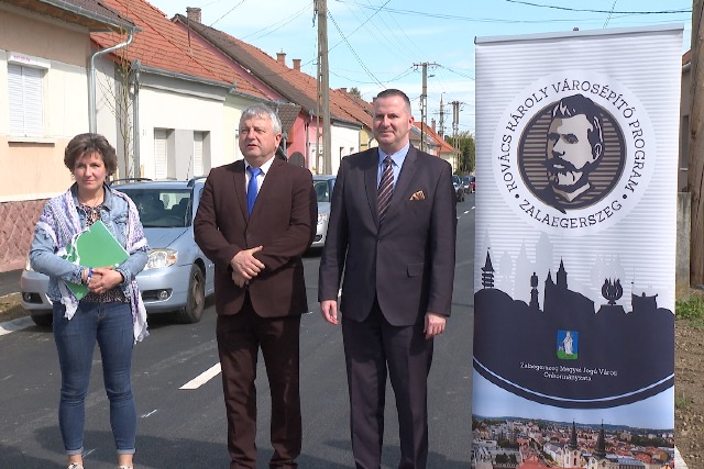 Befejeződött a Perlaki utca felújítása Befejeződött a Perlaki utca felújítása