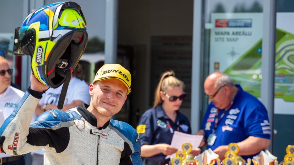 A Pannónia-Ringen versenyez az egerszegi gyorsasági motoros, Molnár Gergő A Pannónia-Ringen versenyez az egerszegi gyorsasági motoros, Molnár Gergő