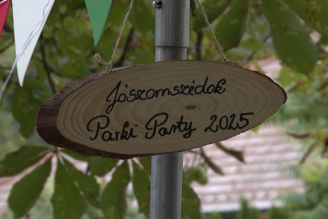 Jszomszdok Parki Partyt tartottak Cscsbozsokon