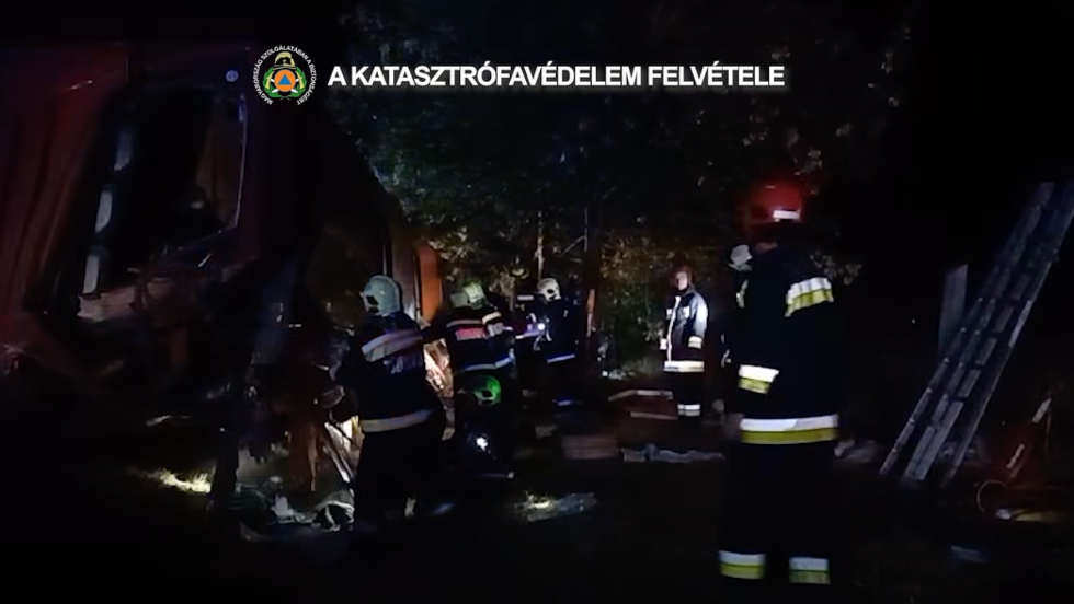 Tizenkét halálos áldozata van az M3-ason történt tömegszerencsétlenségnek Tizenkét halálos áldozata van az M3-ason történt tömegszerencsétlenségnek