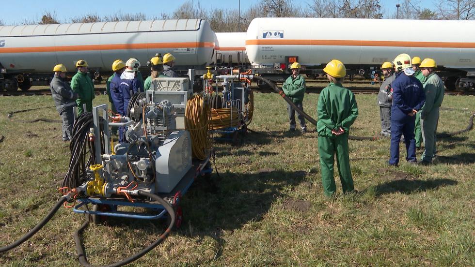 Védelmi gyakorlatot tartottak a MOL Zalai Finomítójában Védelmi gyakorlatot tartottak a MOL Zalai Finomítójában