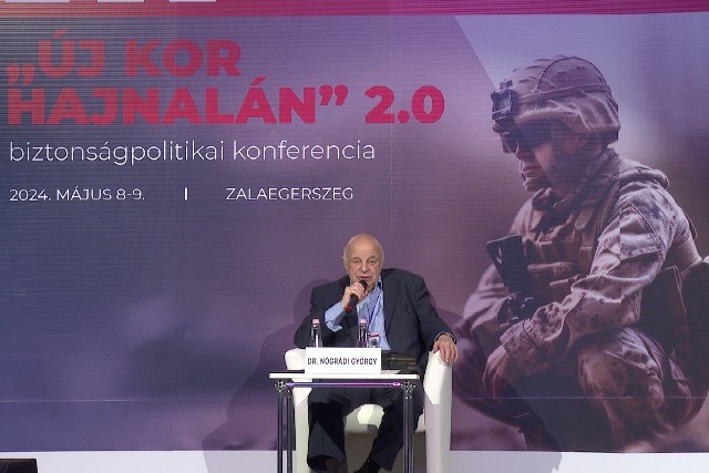 Új kor hajnalán – Nógrádi György előadásával folytatódott a biztonságpolitikai konferencia Új kor hajnalán – Nógrádi György előadásával folytatódott a biztonságpolitikai konferencia