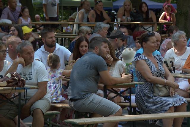 Fesztiv�lt rendeztek a bazitai v�rosr�szben