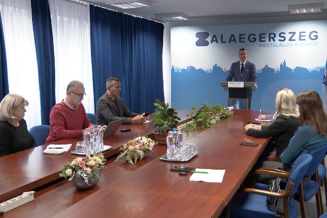 Zeginfo – Nem emelkednek jvre a helyi adk 