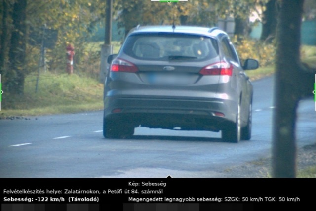 50 km/h helyett 122km/h-val szguldozott egy auts Zalatrnokon