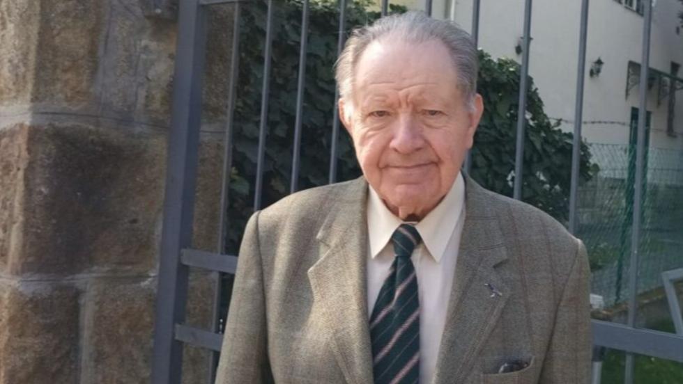 Értékadó lélekhangok – Beszélgetés dr. Izsák Jánossal Értékadó lélekhangok – Beszélgetés dr. Izsák Jánossal