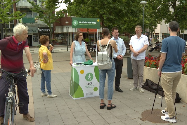 Az akkumultorgyrak teleptse ellen gyjtenek alrsokat Zalaegerszegen