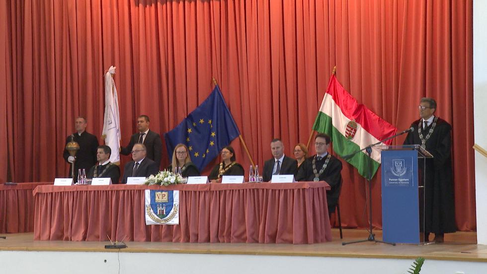 Tanévnyitót tartottak a Pannon Egyetem Zalaegerszeg Kampuszon Tanévnyitót tartottak a Pannon Egyetem Zalaegerszeg Kampuszon
