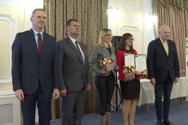 tadtk a Civilbart nkormnyzat s Az v Zala Vrmegyei Adomnyozja djakat