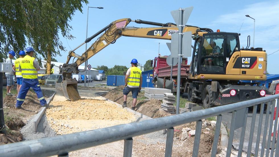 Jó ütemben halad a kivitelezés – egy hónapon belül elkészül a teskándi kerékpárút Jó ütemben halad a kivitelezés – egy hónapon belül elkészül a teskándi kerékpárút