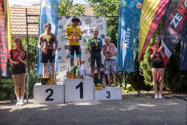Egy bronzérem és egy hatodik hely az országúti mezőnyversenyen Egy bronzérem és egy hatodik hely az országúti mezőnyversenyen