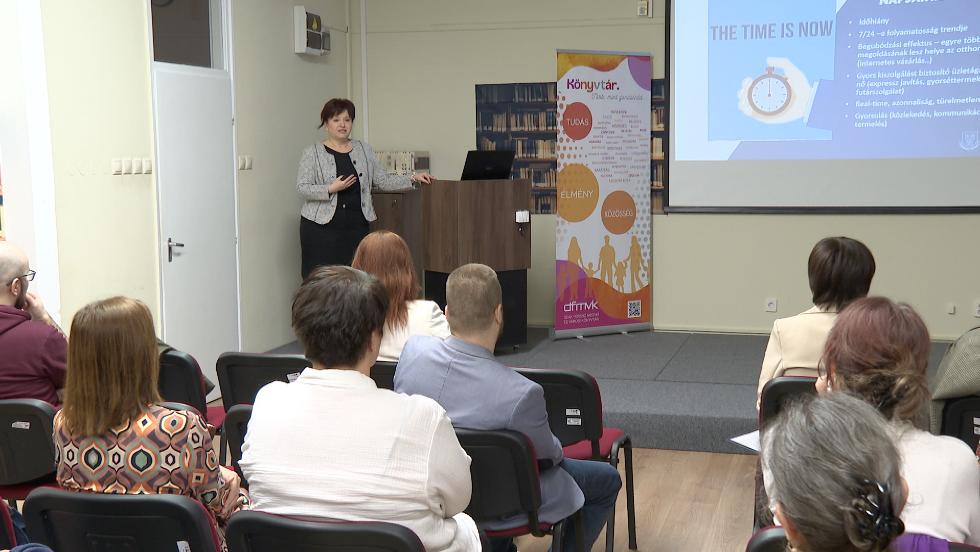 Szakmai napot tartottak a Dek-knyvtrban