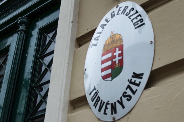 Elmeállapota miatt felmentette a Zalaegerszegi Törvényszék azt a férfit, aki majdnem megölte az élettársát Elmeállapota miatt felmentette a Zalaegerszegi Törvényszék azt a férfit, aki majdnem megölte az élettársát