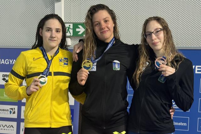 �rmek �s n�pes egerszegi csapat a hossz�t�v�sz� medenc�s ob-n