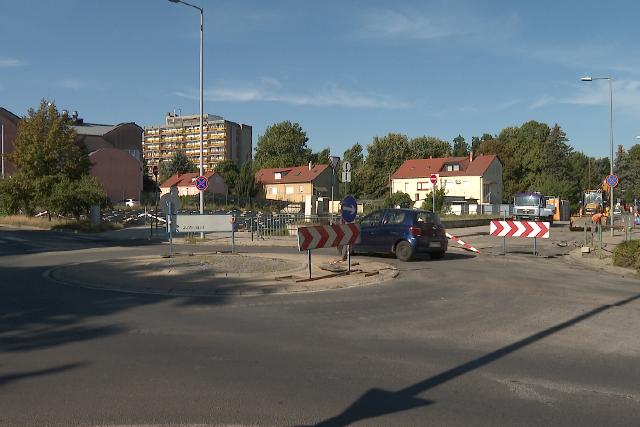 �tadj�k a csom�pontot – id�ben v�geztek a munk�val