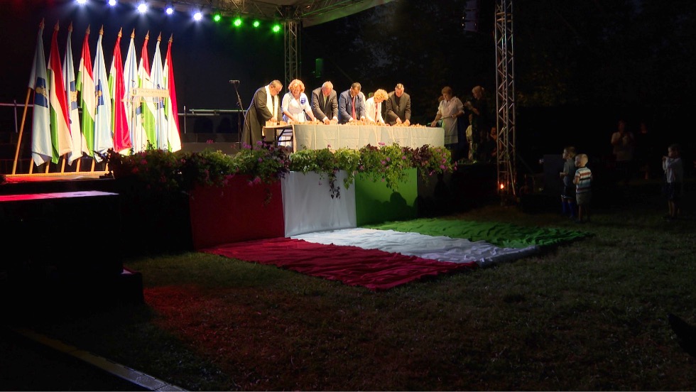 Magyar Mise az ünnep előestéjén Magyar Mise az ünnep előestéjén