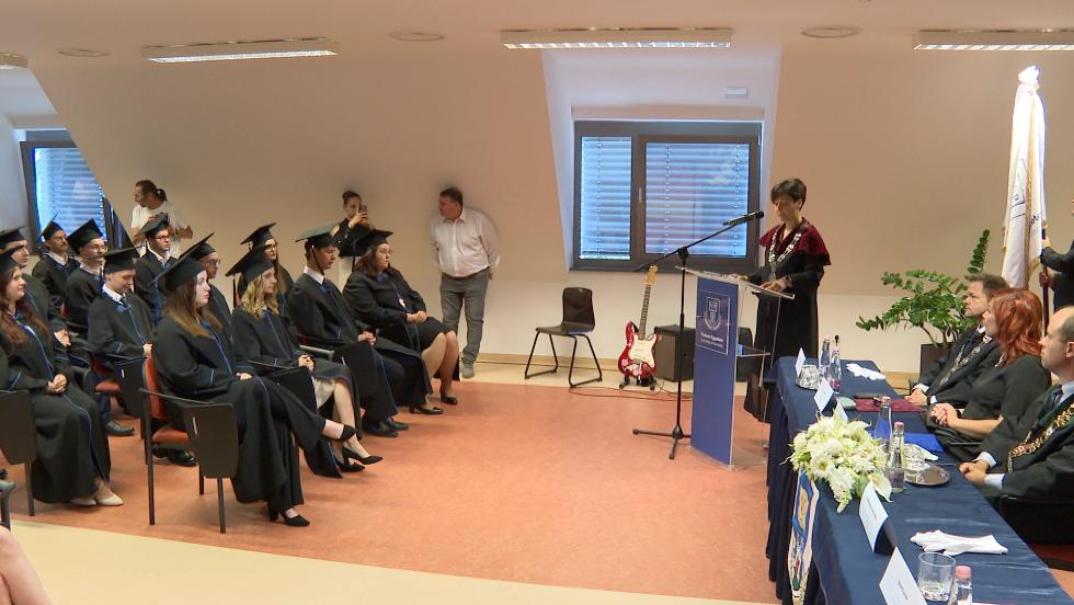 Levizsgáztak – Diplomaosztó a Pannon Egyetemen Levizsgáztak – Diplomaosztó a Pannon Egyetemen