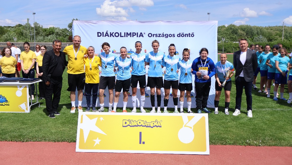 Lány labdarúgás diákolimpia döntőt rendeztek Zalaegerszegen Lány labdarúgás diákolimpia döntőt rendeztek Zalaegerszegen