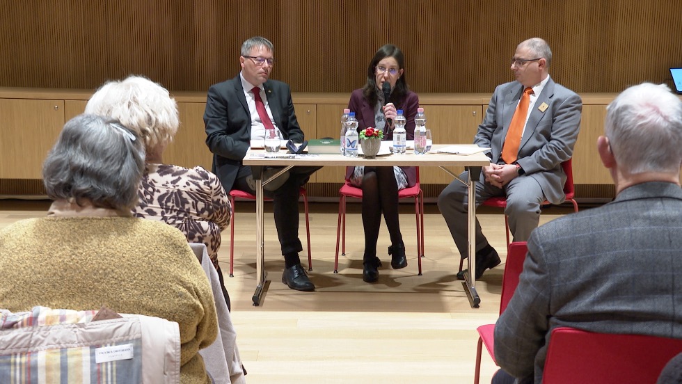 Mindszenty (i)gazsága – Rendhagyó vitaest a Mindszentyneumban Mindszenty (i)gazsága – Rendhagyó vitaest a Mindszentyneumban