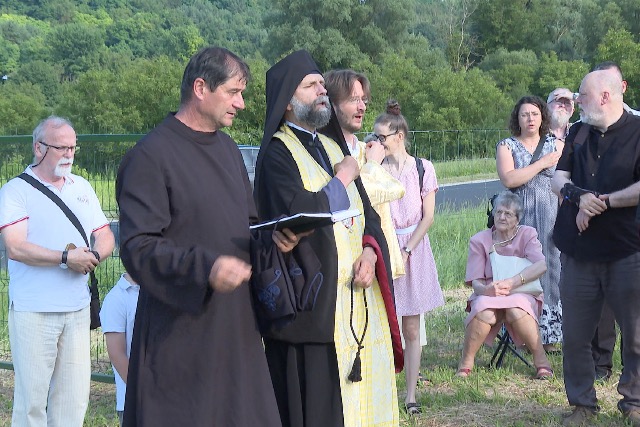 Megáldották a besenyői kettőskeresztet Megáldották a besenyői kettőskeresztet