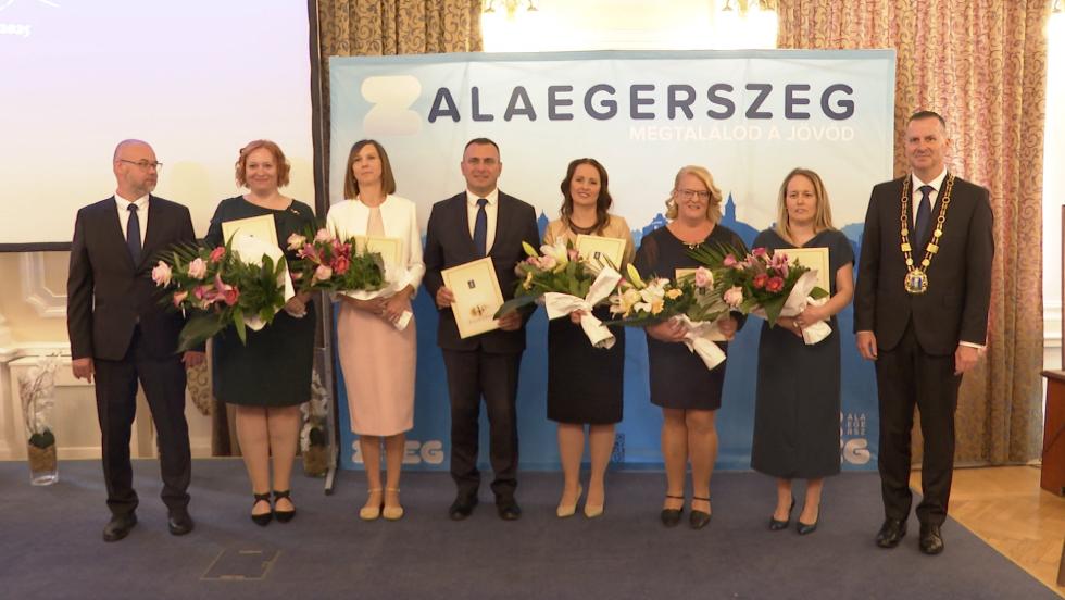 Ünnepelt a város – rangos elismeréseket adtak át Ünnepelt a város – rangos elismeréseket adtak át