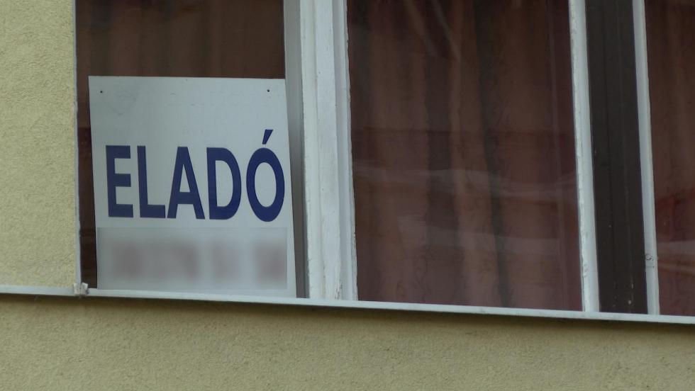 Zámbó Jimmy eladó nyaralója felrobbantja az internetet Zámbó Jimmy eladó nyaralója felrobbantja az internetet