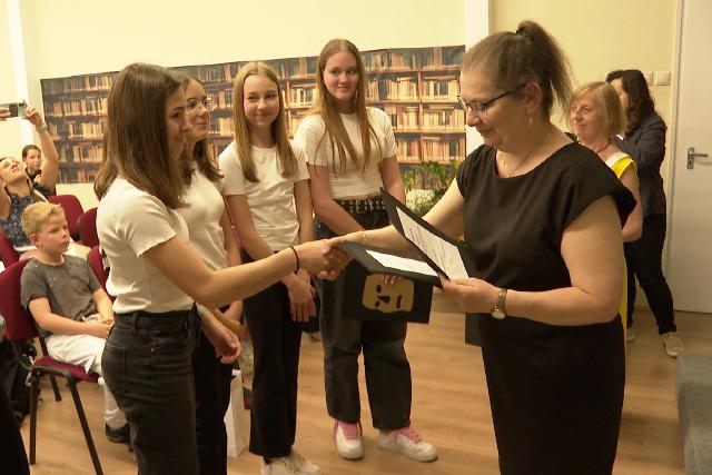 Eredm�nyhirdet�s �s g�lam�sor – V�get �rtek az „Irodalmi kalandoz�sok”