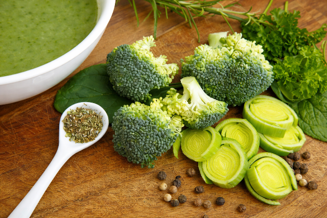 A 10 legeg�szs�gesebb z�lds�g, amit a piacokon is vehet