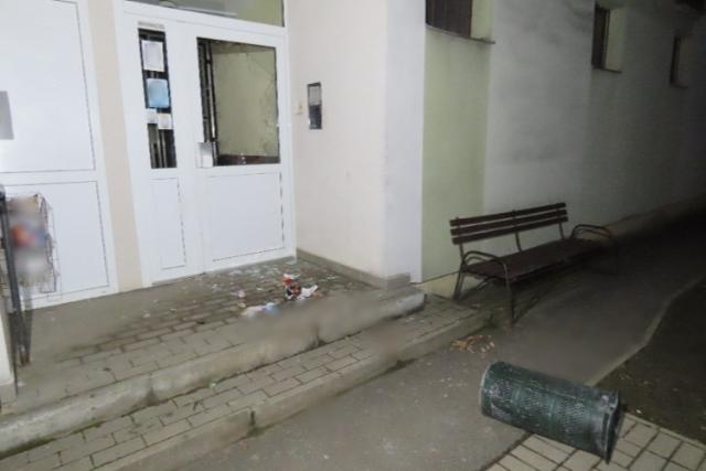 Megrong�lt bej�rat, v�rnyomok – gyorsan azonos�tott�k a zalaegerszegi f�rfit