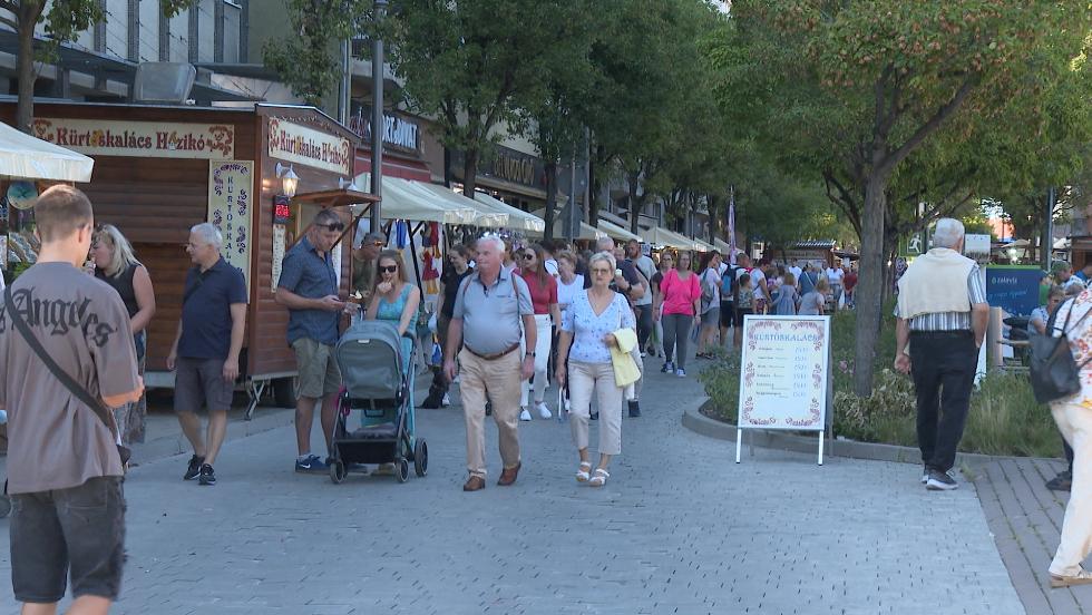 Tbb ezer ltogatt vonzott a Vadprklt s Borfesztivl