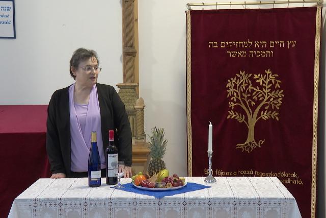 A f�k �j�ve, a zsid� hitk�zs�g �nnepe