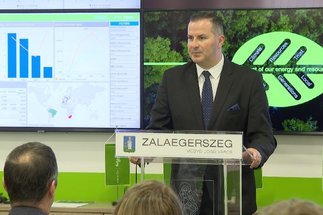 T�bb milli�rd forintos beruh�z�sok - tov�bb fejleszt Zalaegerszegen a Schneider Electric