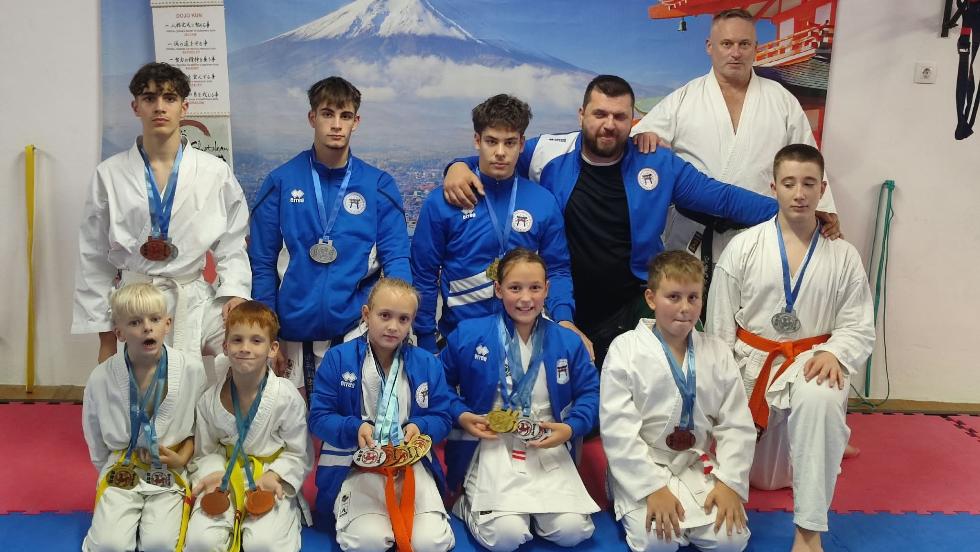 Egerszegi karate�rmek a hazai rendez�s� Yuijin Kup�n
