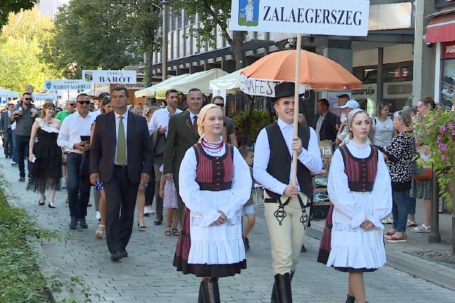 Háromnapos programkavalkád – Elkezdődött a Vadpörkölt- és Borfesztivál Zalaegerszegen Háromnapos programkavalkád – Elkezdődött a Vadpörkölt- és Borfesztivál Zalaegerszegen