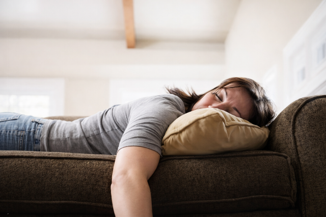 Ev�s ut�n mindig el�lmosodik? Ezt jelzi a szervezete