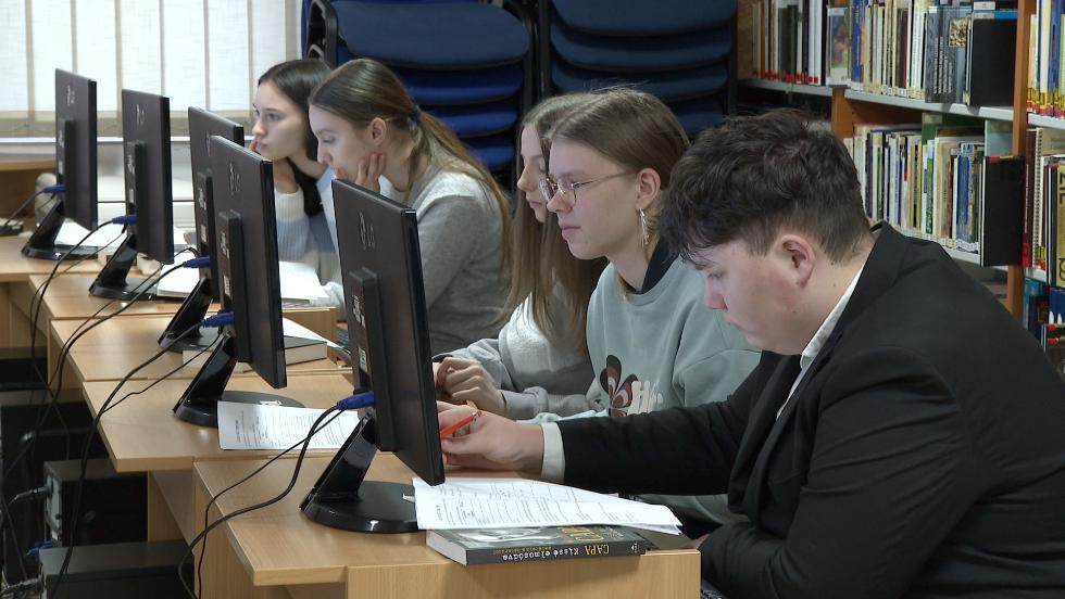 Könyvtárhasználati verseny – lezajlott a második forduló Könyvtárhasználati verseny – lezajlott a második forduló