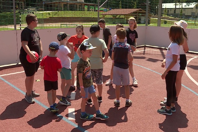 Megkezdődtek a sporttáborok Alsóerdőn Megkezdődtek a sporttáborok Alsóerdőn