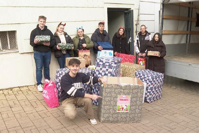 Titkos Mikuls – ajndkokat gyjtttek a zalaegerszegi dikok