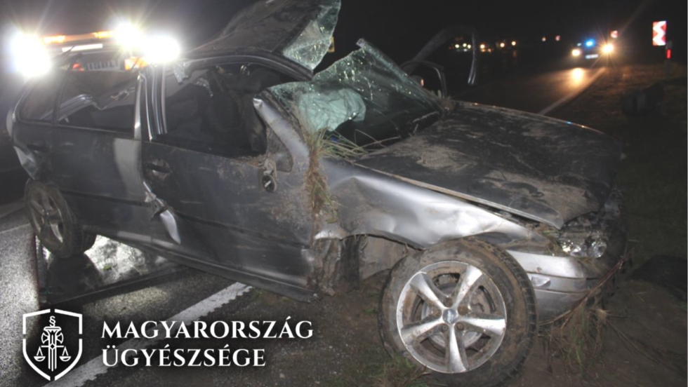 Ittasan csapódott jelzőtáblának Zalaegerszegnél a sofőr, aki súlyosan meg is sérült Ittasan csapódott jelzőtáblának Zalaegerszegnél a sofőr, aki súlyosan meg is sérült