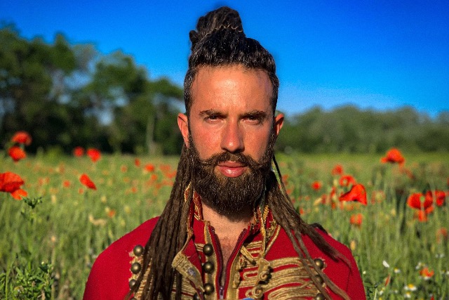 „Haz�mat szolg�lom!” - Vit�zz� avatt�k Varga Viktort